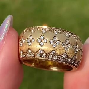 Clover Ring Brushed Copper & Pave’ Crystal Ring